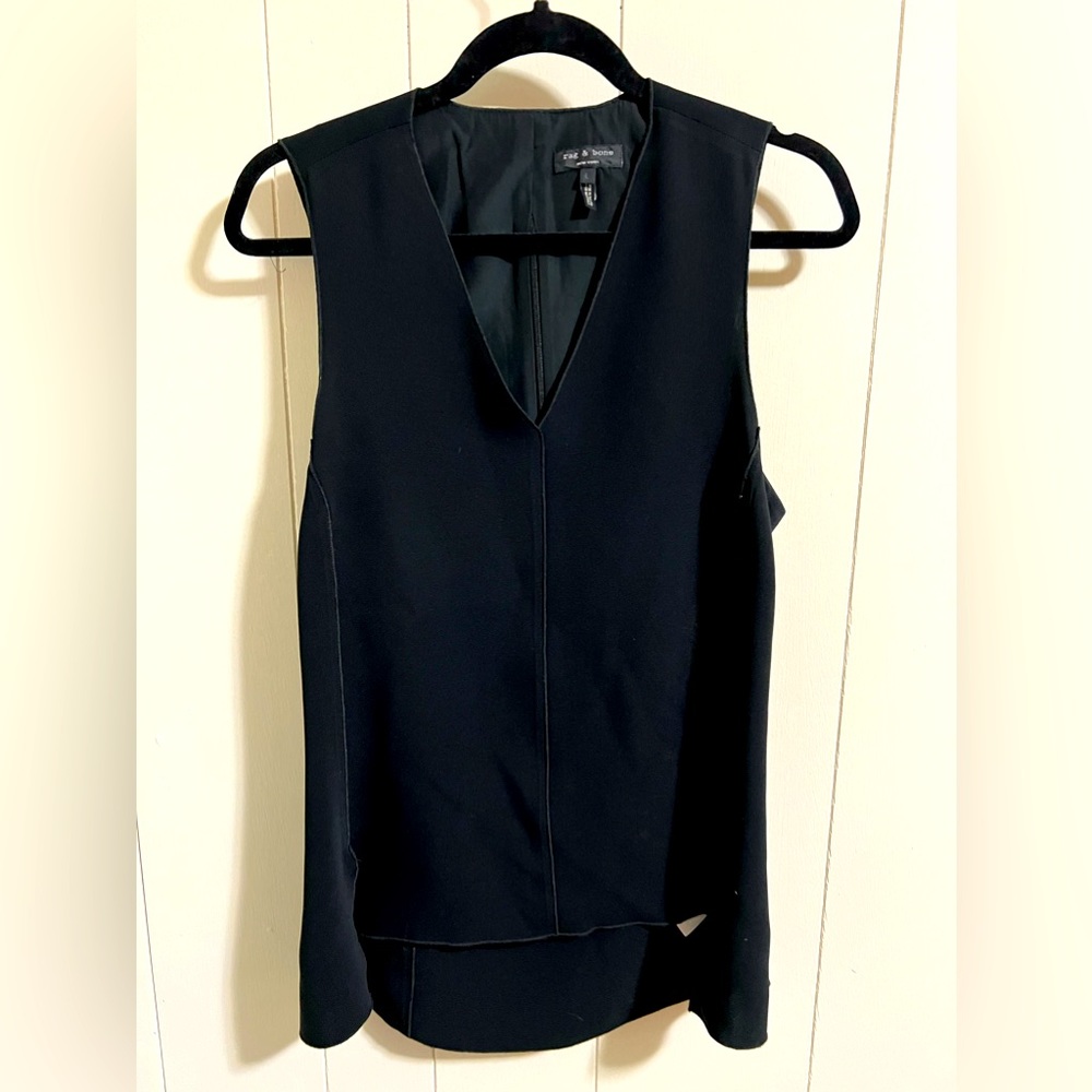 Rag and Bone size large chic open back tank top with seams and zipper classic